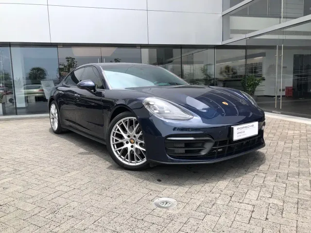 Porsche Panamera — Фото автомобиля 2