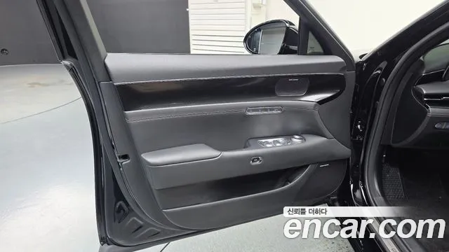 Genesis G90 Бензин 3.5 турбо AWD — Фото автомобиля 20
