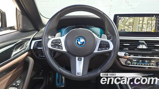 BMW 5-Series 5 серия (G30) — Фото автомобиля 13
