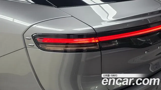 Toyota Crown — Фото автомобиля 22