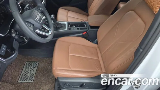 Audi Q3 35 TDI quattro Premium — Фото автомобиля 30
