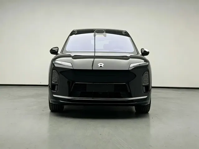 Nio ES8 — Фото автомобиля 7