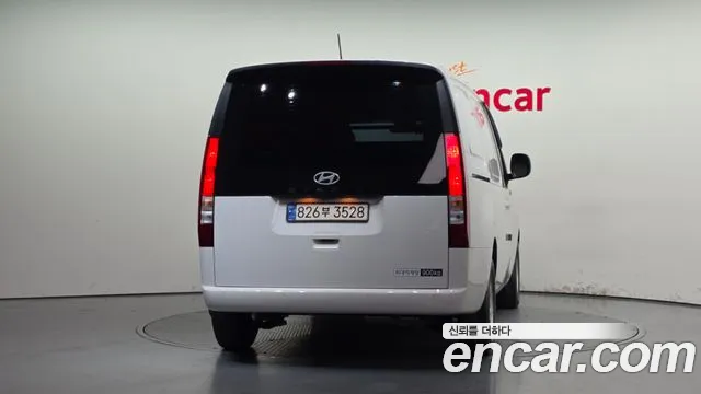 Hyundai Staria — Фото автомобиля 4