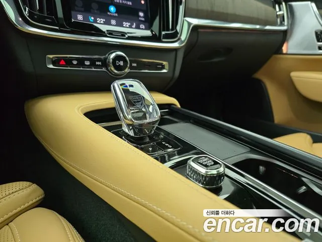Volvo S90 — Фото автомобиля 14
