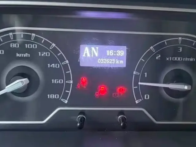 Maxus V80 RV — Фото автомобиля 11