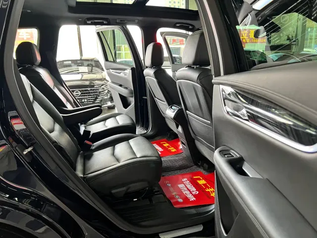 Cadillac XT6 — Фото автомобиля 10