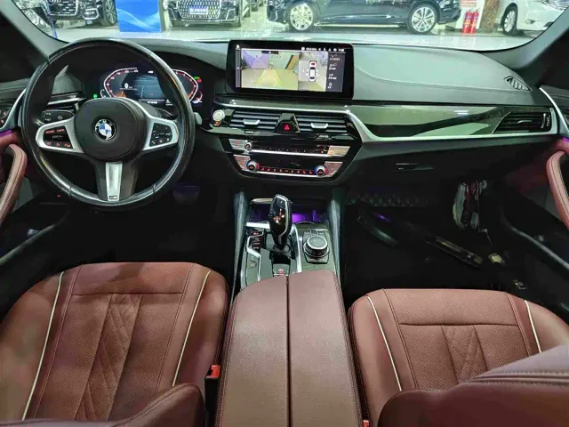 BMW 5 Series — Фото автомобиля 6