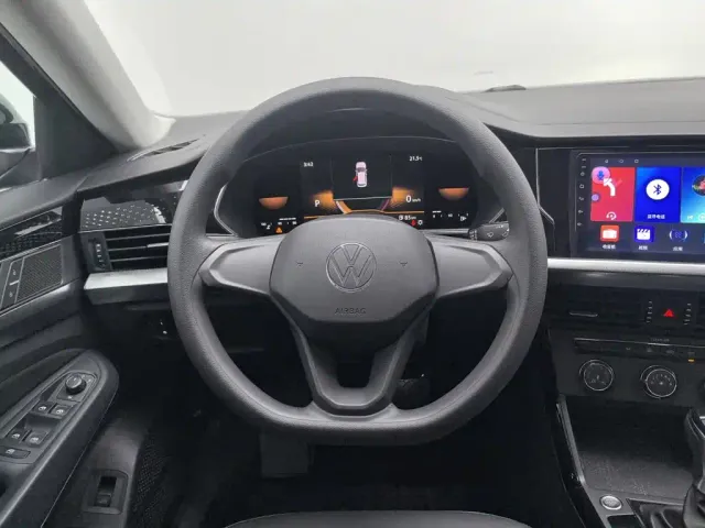 Volkswagen Passat — Фото автомобиля 11