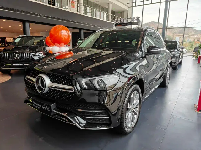 Фотография автомобиля — Mercedes-Benz GLE-Class