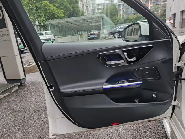 Mercedes-Benz C-Class — Фото автомобиля 8