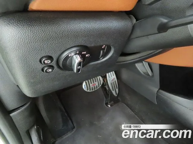 MINI Cooper Convertible — Фото автомобиля 13