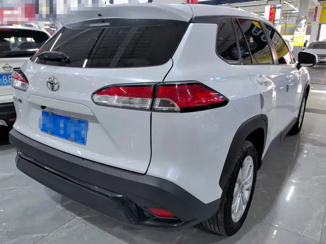 Toyota Frontlander — Фото автомобиля 6