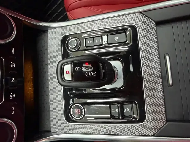 Jaguar XEL — Фото автомобиля 17