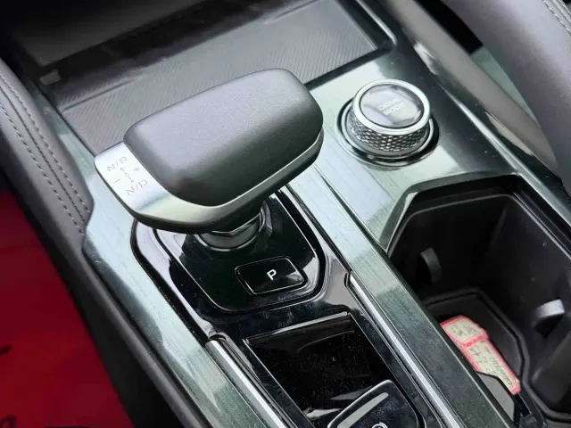 Geely Xingyue L — Фото автомобиля 13