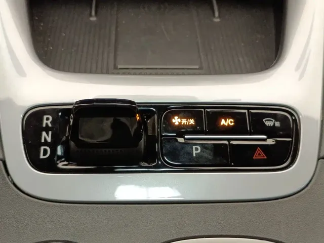 Geely Starry Wish — Фото автомобиля 17