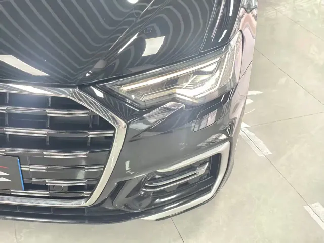 Audi A6L — Фото автомобиля 8