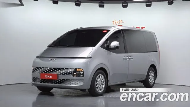 Фотография автомобиля — Hyundai Staria