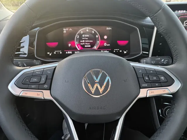 Volkswagen Sagitar — Фото автомобиля 14