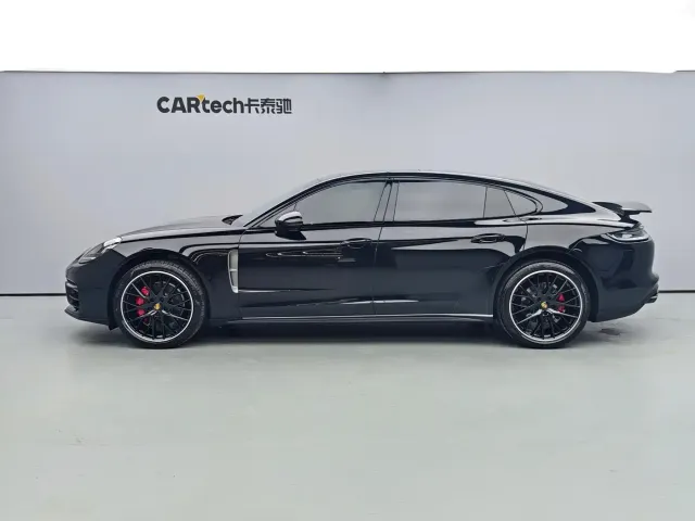 Porsche Panamera — Фото автомобиля 3