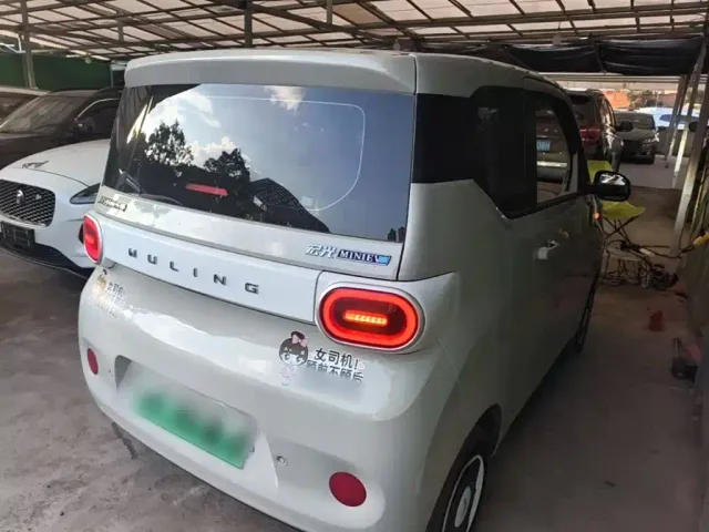 Wuling Hongguang Mini EV — Фото автомобиля 6