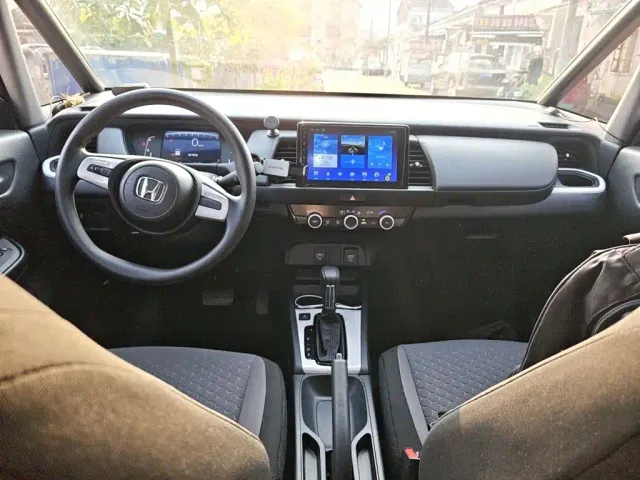 Honda Fit — Фото автомобиля 5