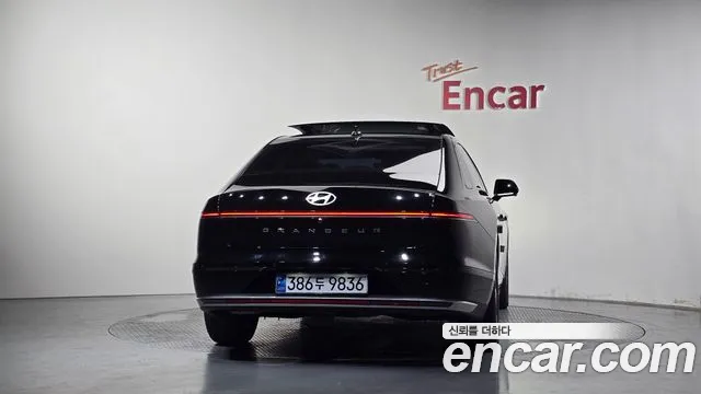 Hyundai Grandeur — Фото автомобиля 3