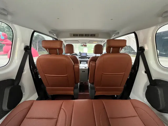 Wuling Hongguang — Фото автомобиля 10