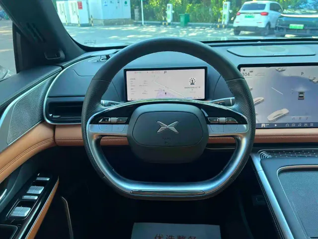 Xpeng G9 — Фото автомобиля 10