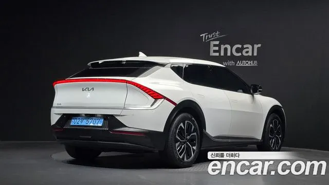 Kia EV6 — Фото автомобиля 2