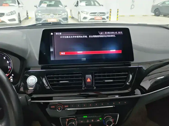BMW 1 Series — Фото автомобиля 13
