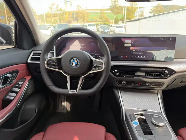 BMW i3 — Фото автомобиля 7