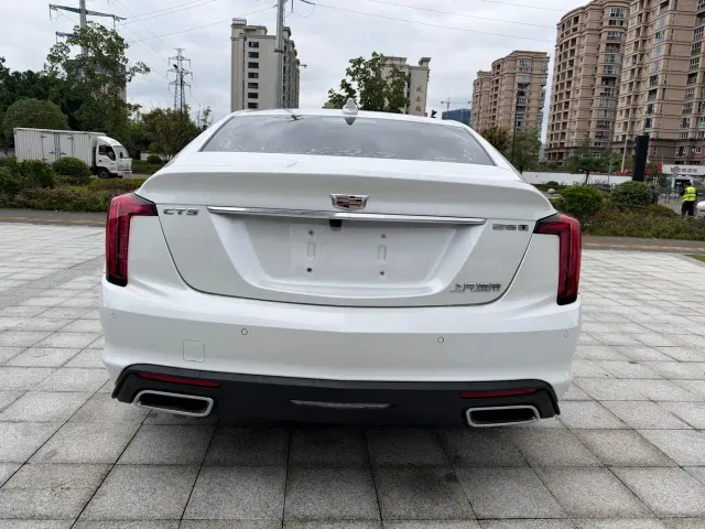 Cadillac CT5 — Фото автомобиля 5