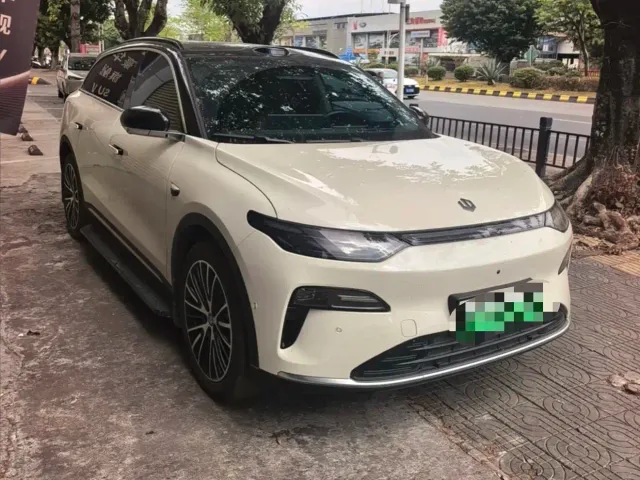 Leapmotor C11 — Фото автомобиля 3