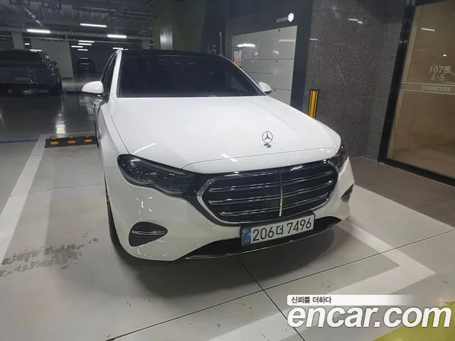 Фотография автомобиля — Mercedes-Benz E-Class W214
