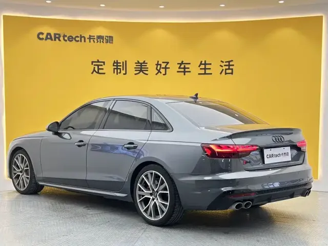 Audi S4 — Фото автомобиля 6