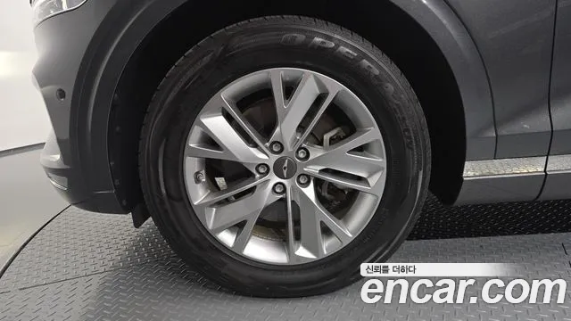 Genesis GV70 — Фото автомобиля 5