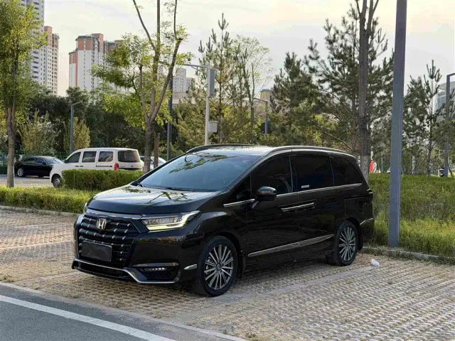 Фотография автомобиля — Honda Elysion