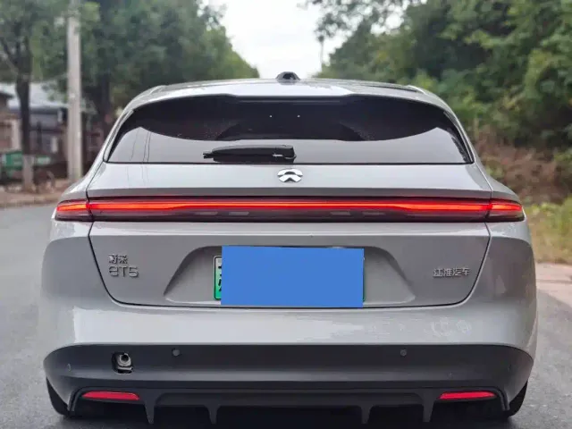 Nio ET5 Touring — Фото автомобиля 10