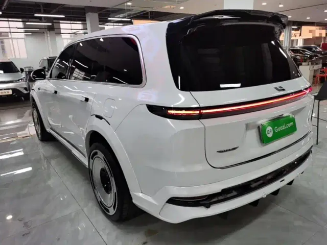 Li Auto L9 — Фото автомобиля 4