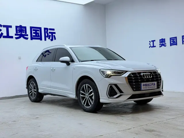 Audi Q3 — Фото автомобиля 3