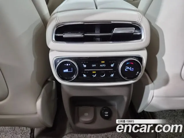 Genesis GV80 — Фото автомобиля 15