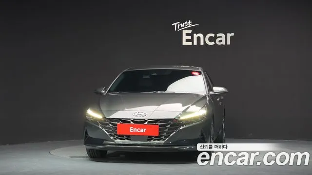 Hyundai AVANTE Avante (CN7) — Фото автомобиля 3