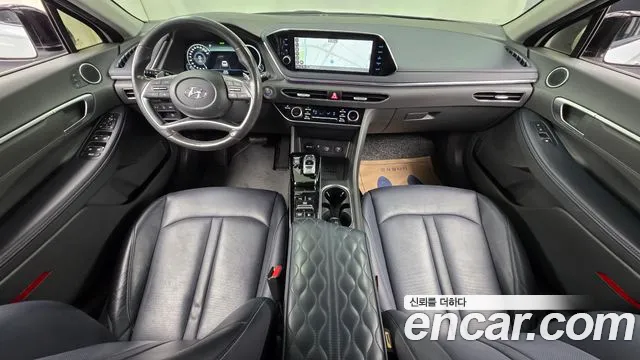 Hyundai Sonata — Фото автомобиля 10