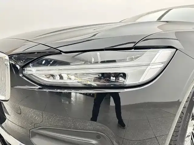 Volvo S90 — Фото автомобиля 18