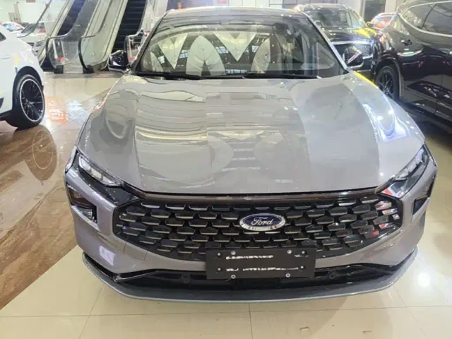 Ford Mondeo — Фото автомобиля 2