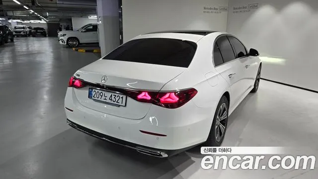 Mercedes-Benz E-Class W214 — Фото автомобиля 4