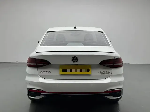 Volkswagen Lavida — Фото автомобиля 8