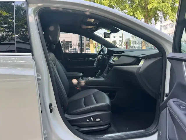 Cadillac XT5 — Фото автомобиля 16