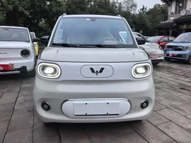 Wuling Hongguang Mini EV — Фото автомобиля 2