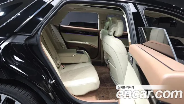 Hyundai Grandeur GN7 — Фото автомобиля 18